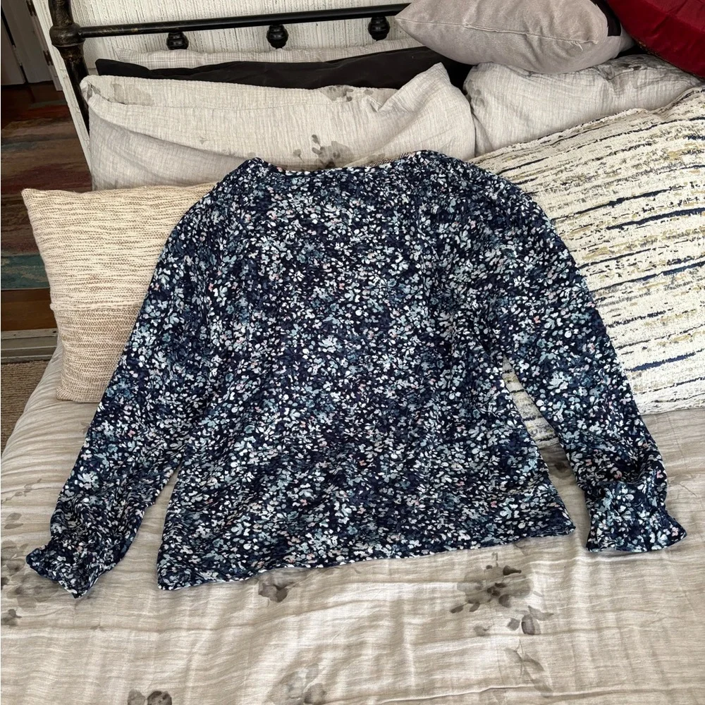 Jessica Simpson Floral Blue and White Blouse - Picture 3 of 3